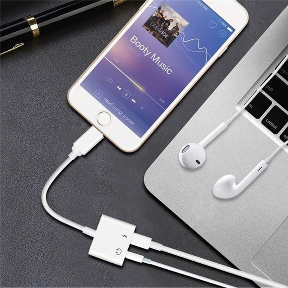 iPhone 2 in 1 Lightning to 3.5mm AUX Audio + Charger Splitter, Headphone Adapter - Picture 5 of 6